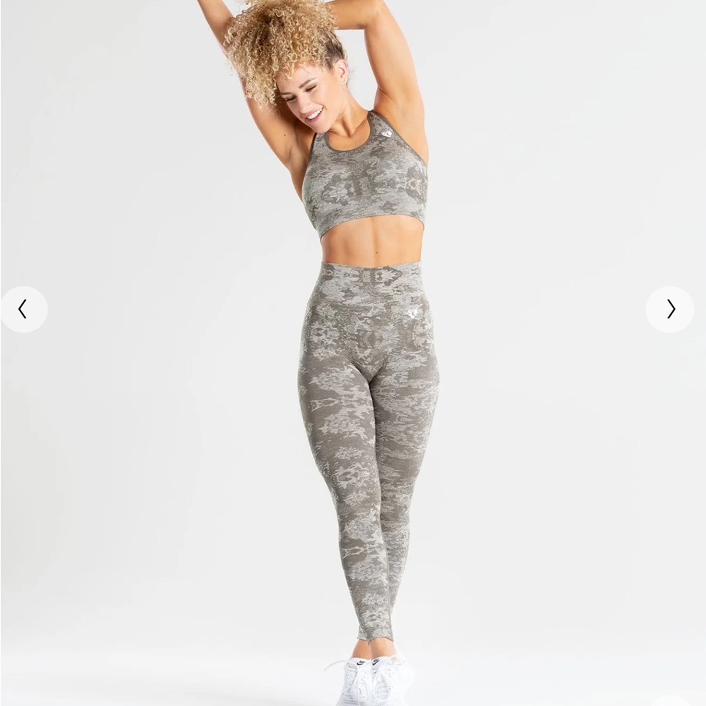 Women’s best camo leggings olive size s
